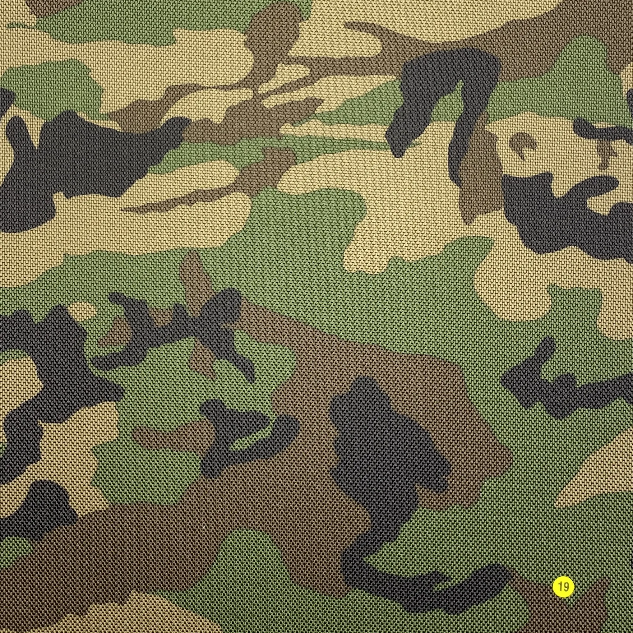 
EPO 1000D 100% Polyester Camouflage Print Fabric with Recycled-PVB Coating for Bags 