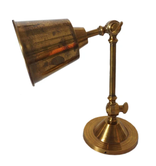 Металлическая дизайнерская настенная лампа