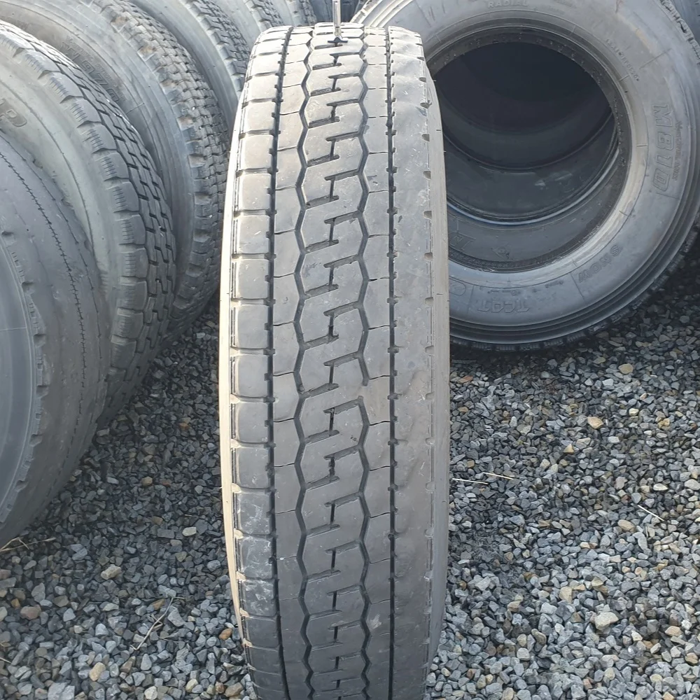 Top Supplier Automotive Part Accessories VEHICLES SOLID TIRE PARTS Tire FOR BIG TRUCKS BUS From Japan