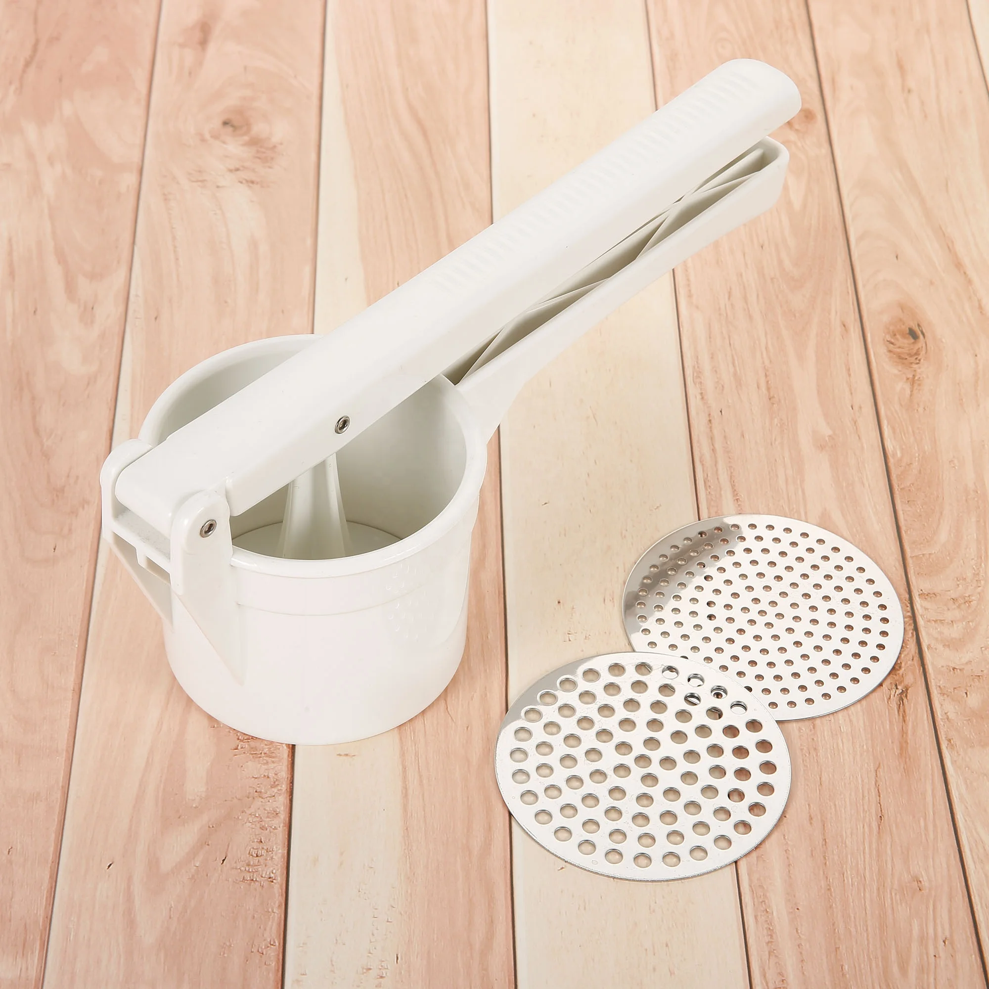 Incredible White Plastic Heavy Duty Potato Ricer with 2 Interchangable Discs for Vegetable Fruit Purees Juicer Baby Food