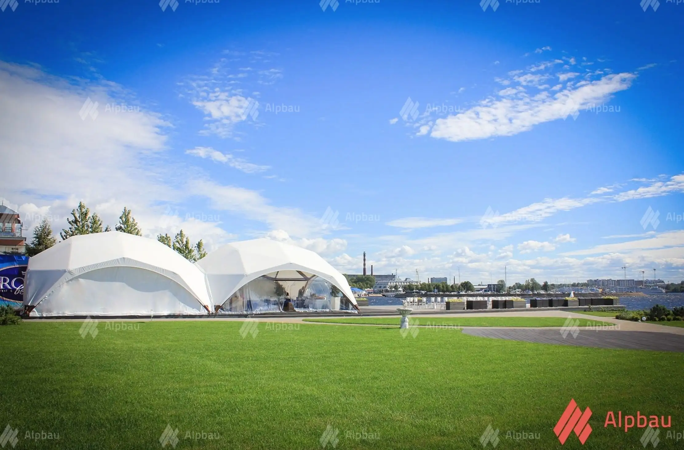 Южная дорога 14 ресторан роял бич. Ресторан royal beach в санкт-петербурге. Южная дорога 14 royal beach. Роял бич зеленый павильон. Ресторан royal beach в санкт-петербурге.