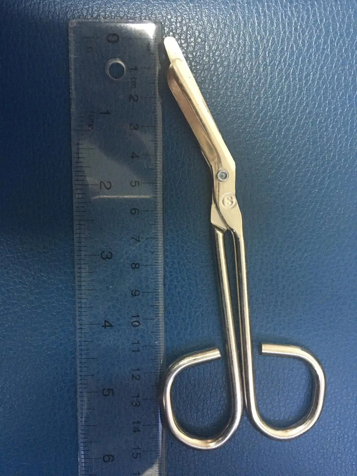 
Stainless Steel Medical Dressing Scissors Nursing Scissors Sharp/Sharp Sharp/Blunt Blunt/Blunt 