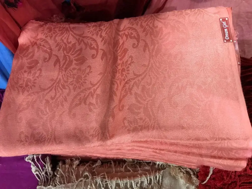 Жаккардовые шали из однотонной вискозы пашмины с индивидуальным дизайном