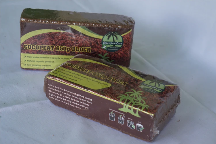 Sri Lankan Origin 100% Natural Bio Degradable Cocopeat Coir Marrow Briquettes for Greenhouses, Gardens and Hydroponic Farms