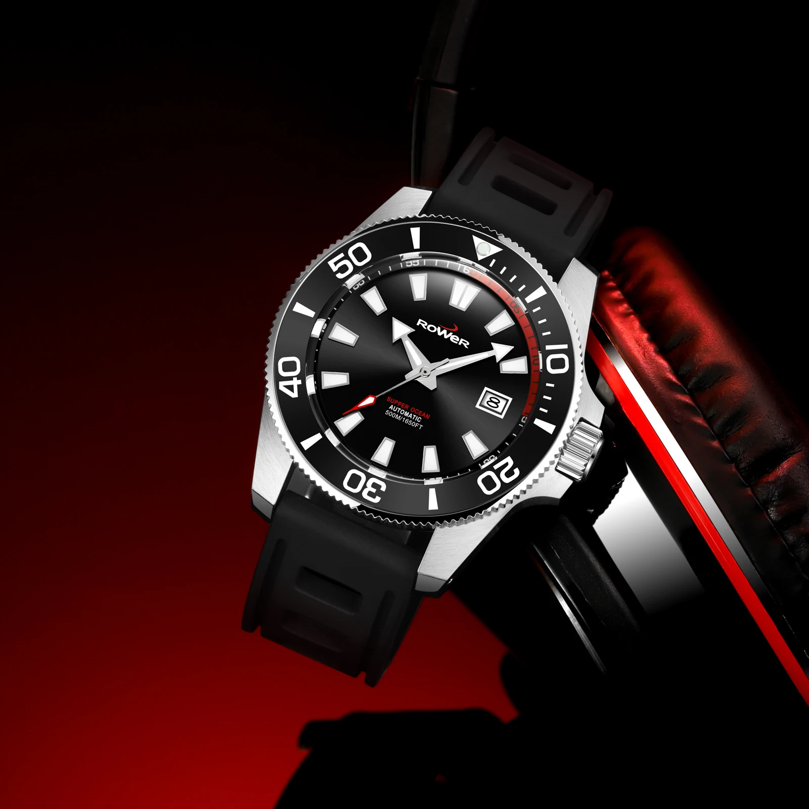 High quality LOW moq  luminous 300m waterproof stainless steel diver watch for men