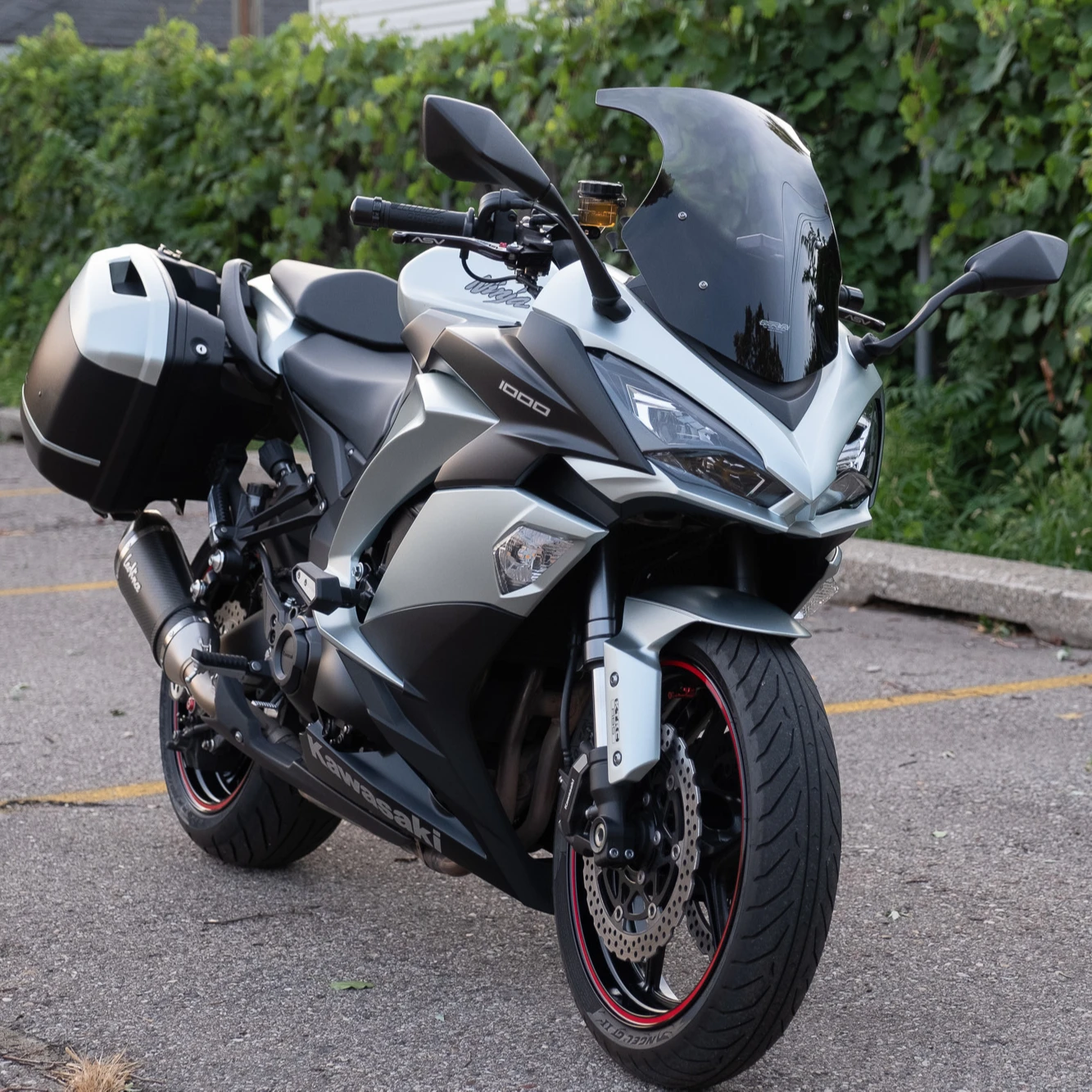 Used /  2014 to 2019 Kawasaki ZX- 1000 bike  Available