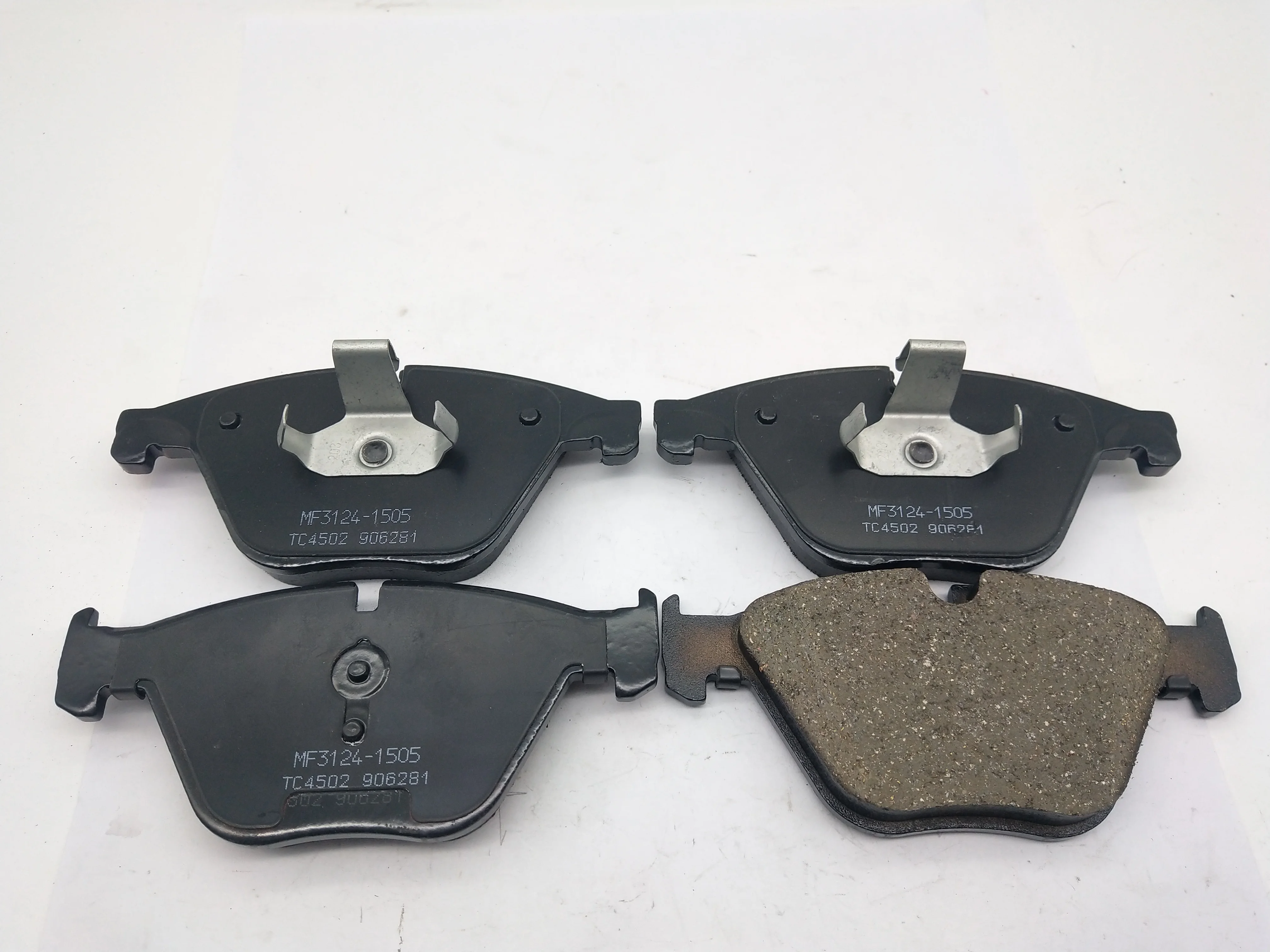 Chinese auto parts factory supply D1555 D1505 front axle brake pads set for VW D1061 Z23 Power stop car sparepart carbon ceramic