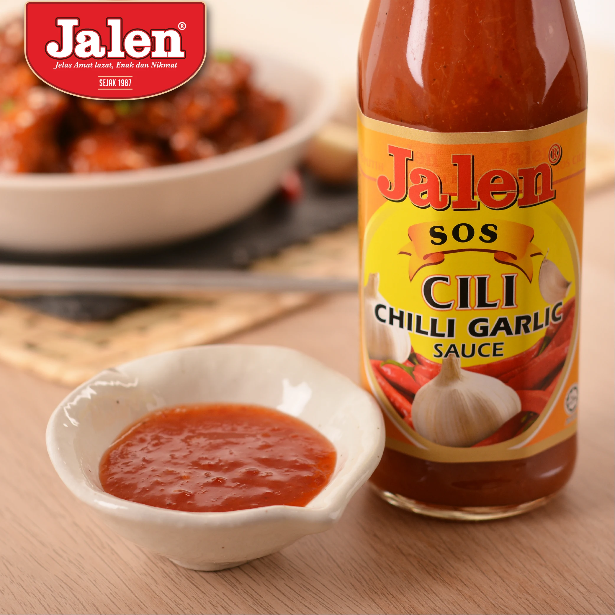Premium Grade Quality Chilli Garlic Sauce 340gm Great for Complimenting Seafood or Used As Dip and Cooking fried chicken