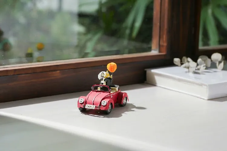 *[4R] Handmade Bulldog Cabriolet Car Miniature DIY Kit Handicrafts