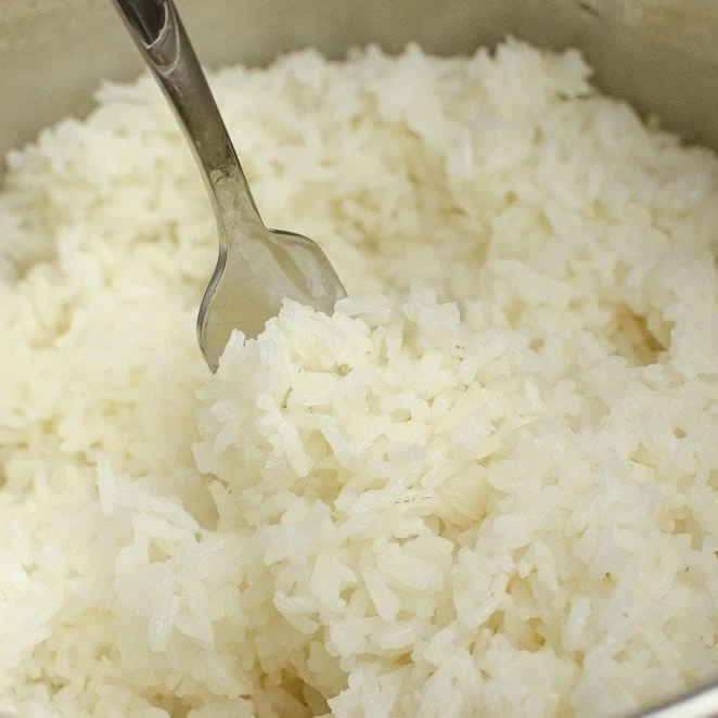 
Vietnam Long Grain Fragrant Sticky Rice Suitable For All Ages 