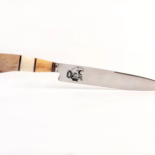 
 Лезвие из стали D2 с ручкой из Верблюжьей Кости, оливковой и розовой древесины  