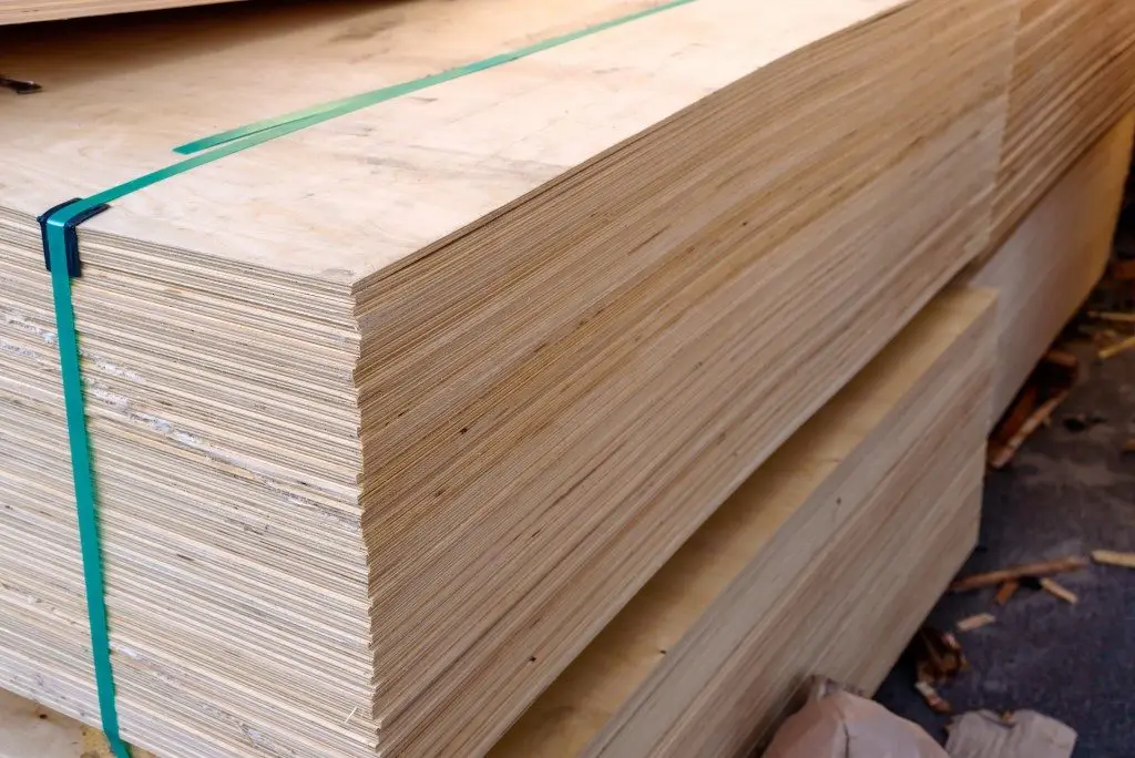 Customized AB, BC Grade  Plywood 12mm/15mm/19mm used in furniture, packaging, flooring, doors, kitchen cabinets
