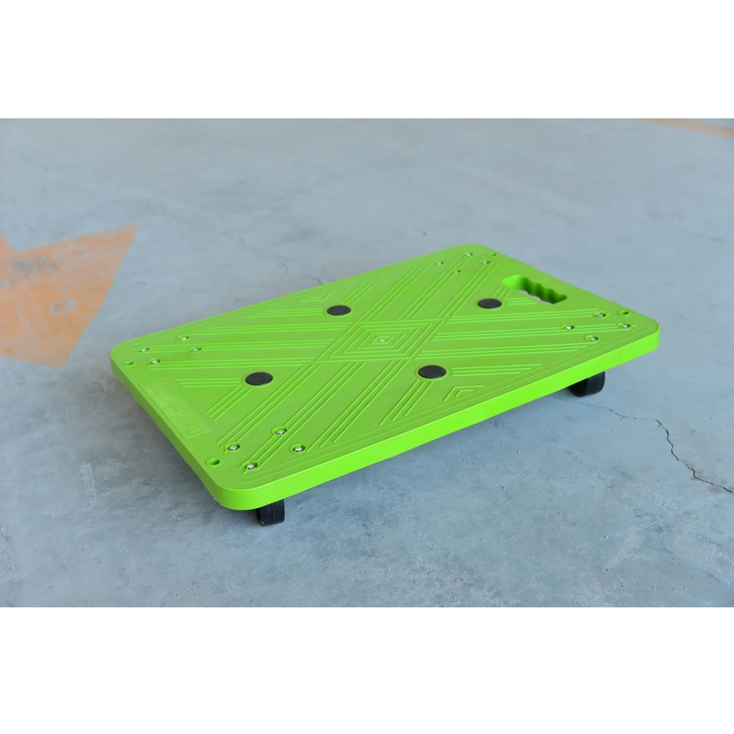 Four-wheel High Capacity Lightweight Polypropylene Smoothly Approach All Directions 200lbs Plastic Mover Dolly