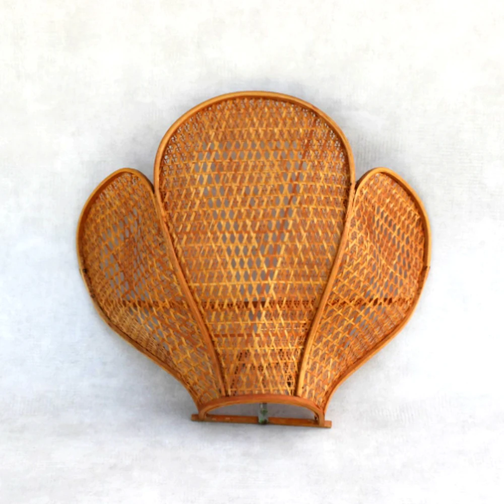Flower Rattan Lampshade Wall Light, Rattan Wall Lamp Decoration in Vietnam Wholesale