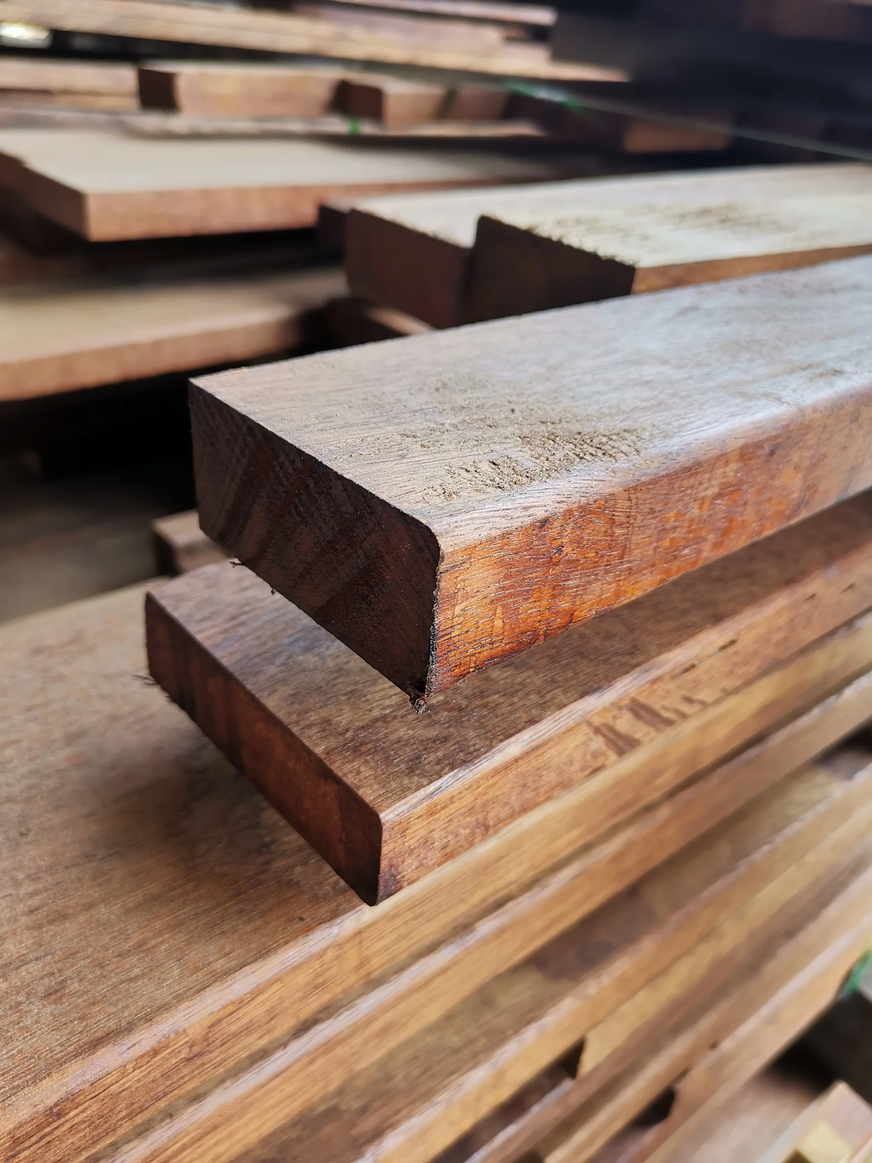 Surface S4S boards type various size available factory processing solid wood Merbau from Indonesia with drying chambers