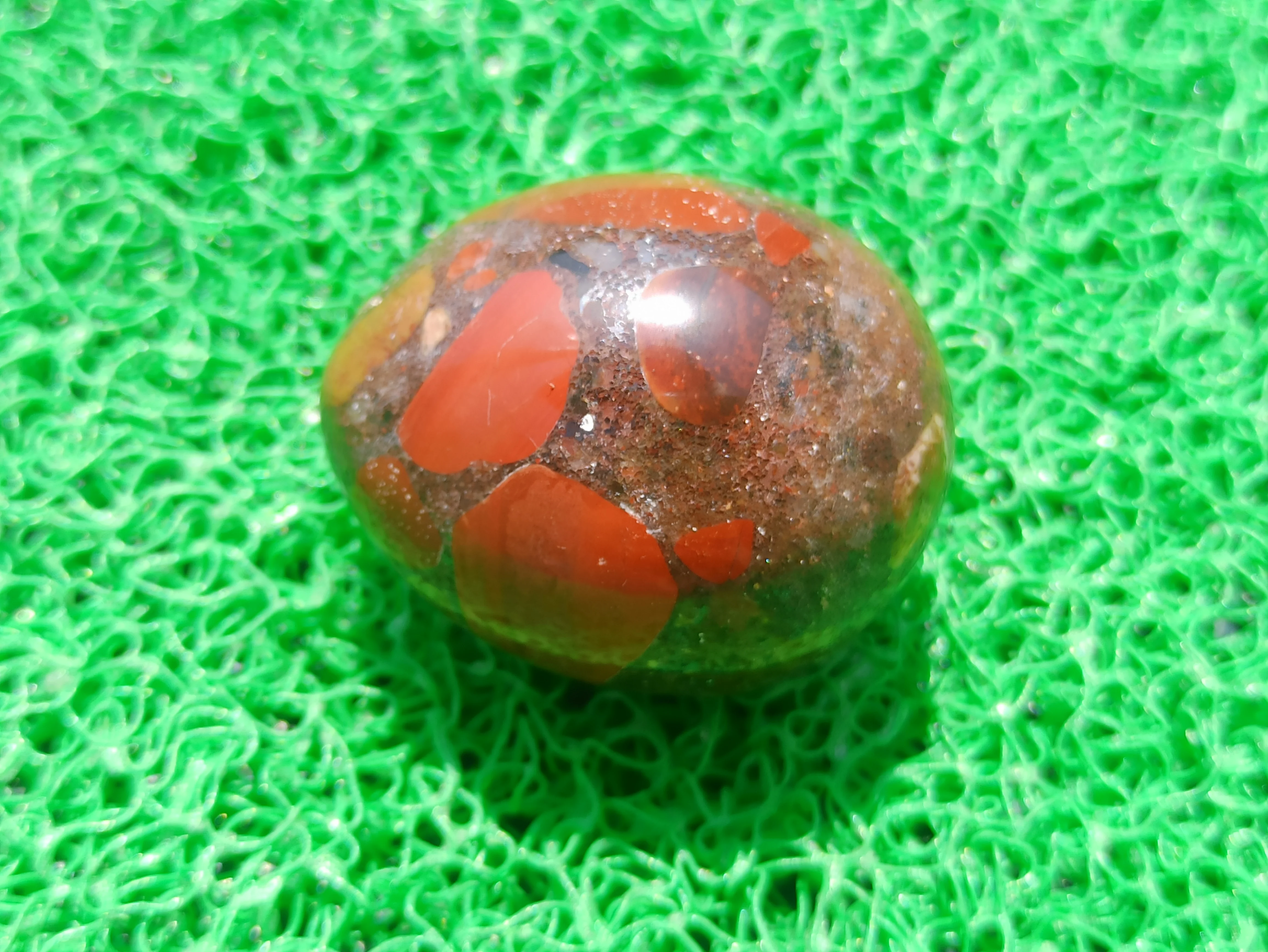 Crystal Wholesale Gemstones Jasper Conglomerate Pudding Stone Egg Natural Top Selling Red Love Wedding Decoration & Gift 1 Color