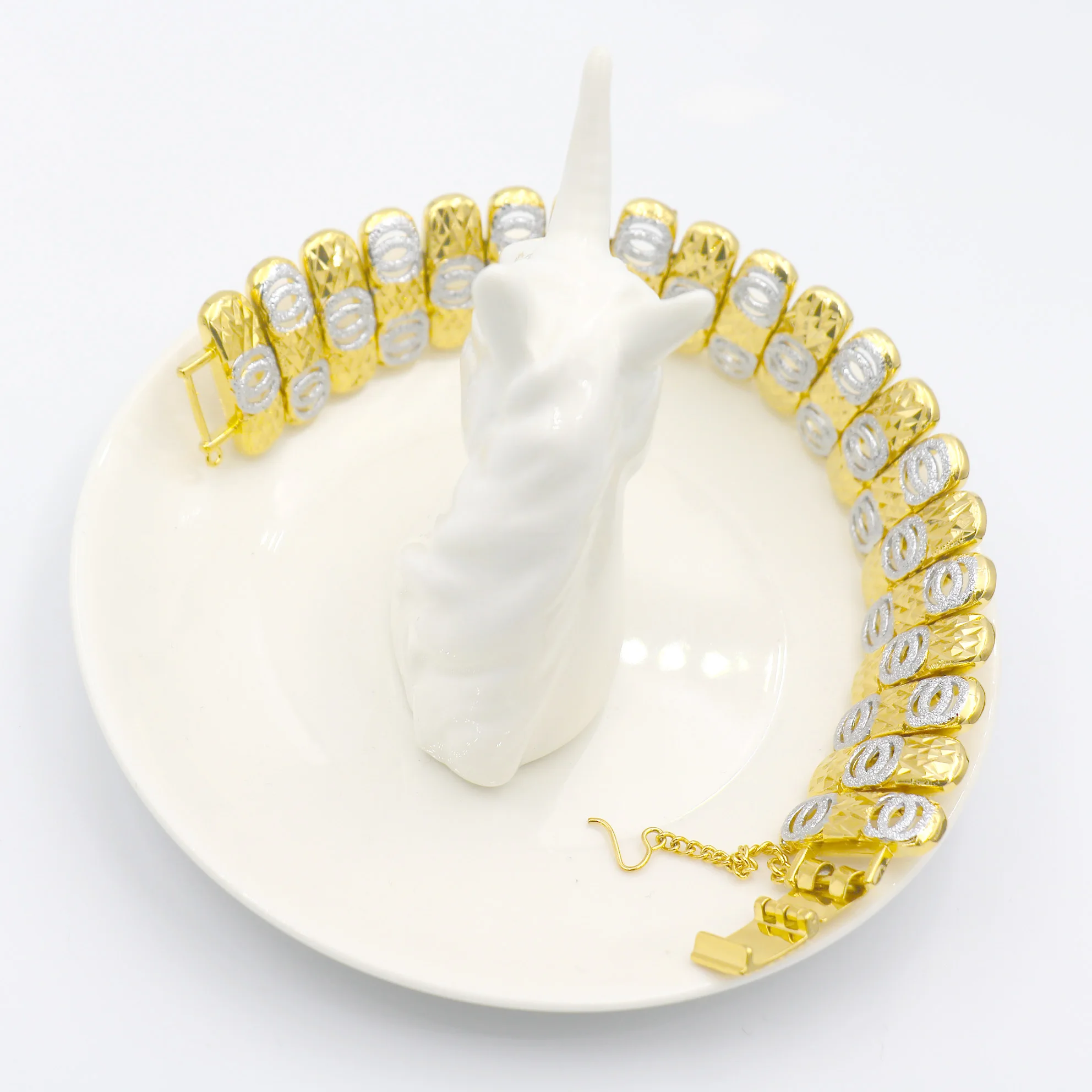  Малайзии из нержавеющей стали и горячей продажи ювелирных изделий с покрытыем цвета чистого 24 каратного золота браслет