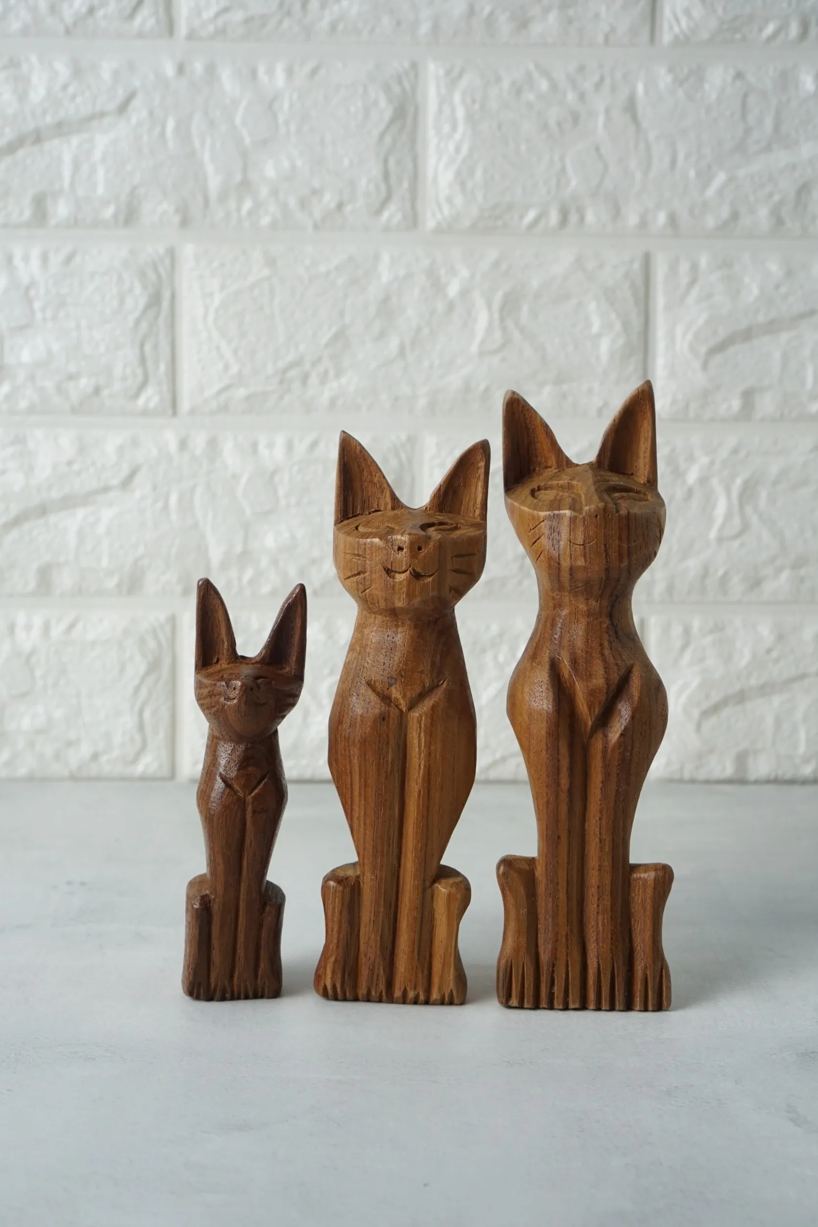 Premium Handicraft of Thailand Carved wood decor Cat wood Home decoration