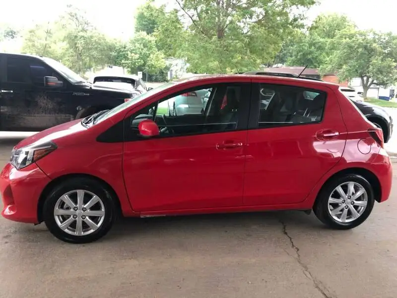 USED TOYOTA YARIS VOIS SEDAN CARS FOR SALE / TOYOTA YARIS SECOND HAND LEFT STEERING DRIVE CARS FOR SALE