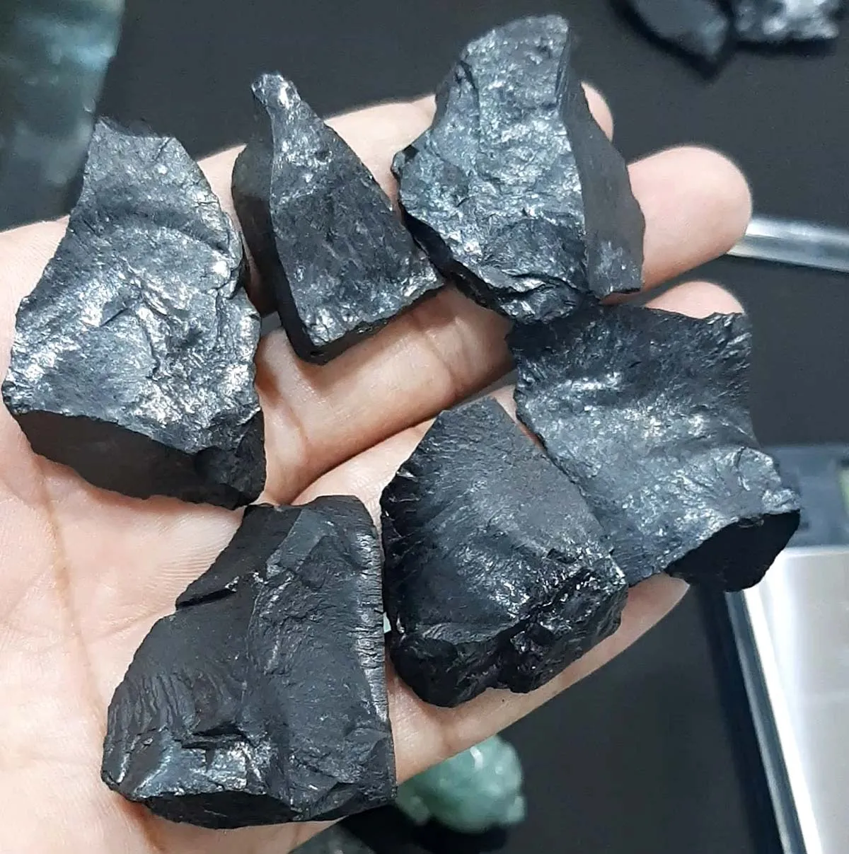 Natural Rare Quality Elite Shungite Raw Rough Certified Loose Semi Precious Gemstone For Decorative Item