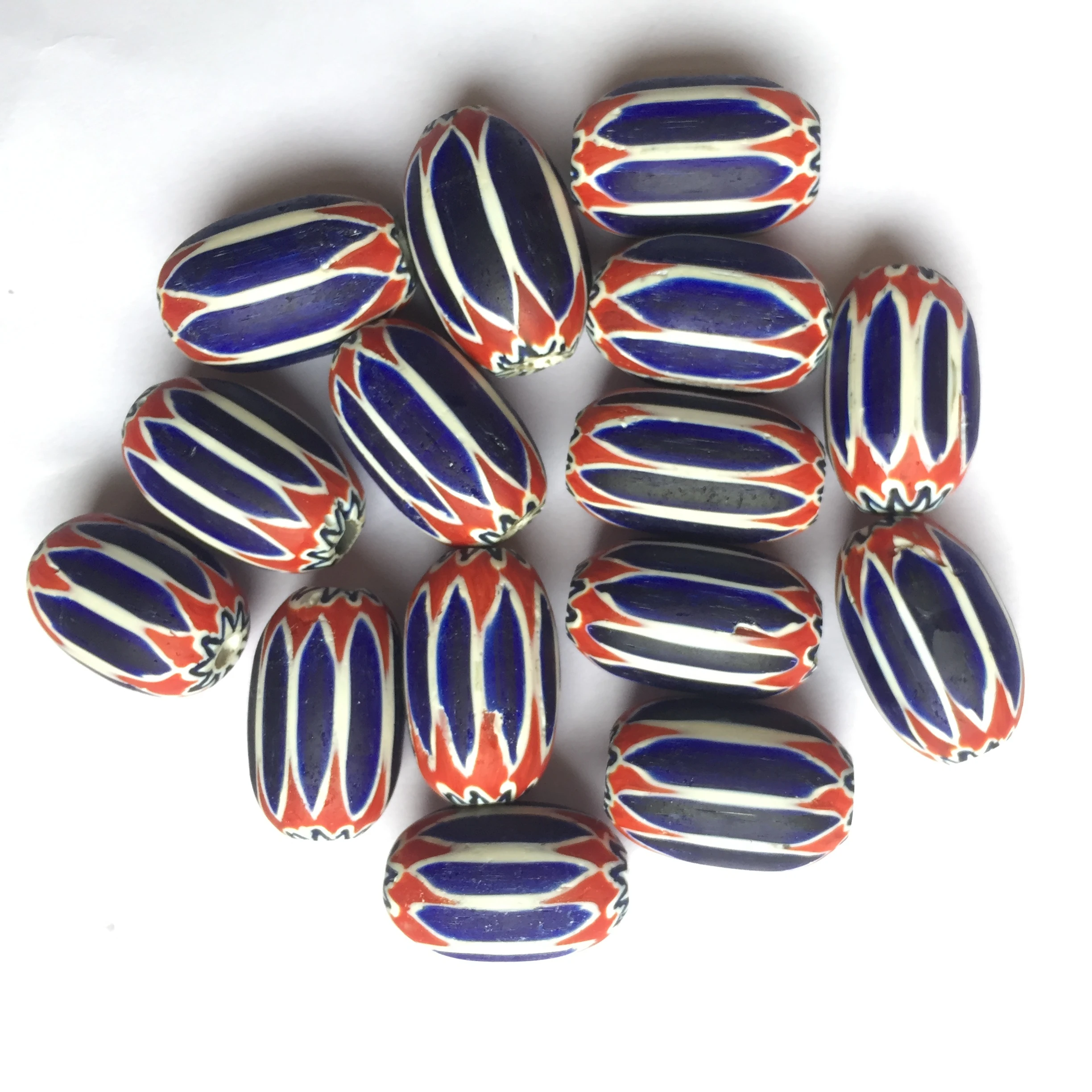Affordable Orange, blue and White Glass Chevron Beads in India