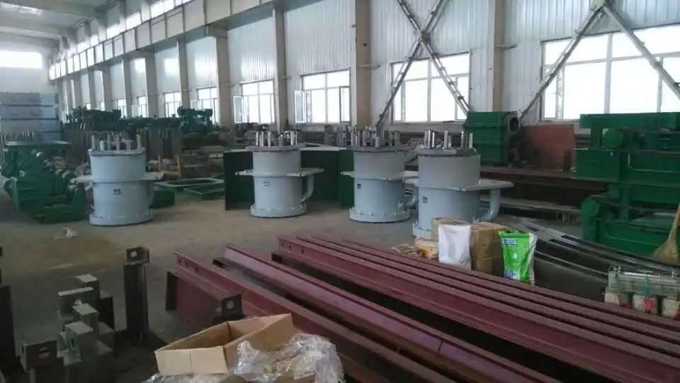 Electromagnetic Stirrer for Rectangular Billet Crystallizer