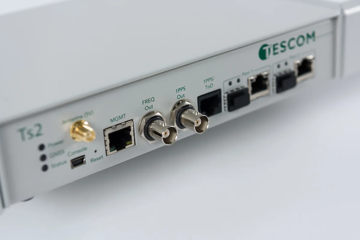 Ts2 Clock Multi-Sync Gateway w/ 32 Clients And 4 Hour Holdover