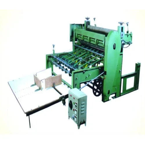 Senior make Indian Paper Roll to Sheet Cutting Machine to make cardboard boxes in India