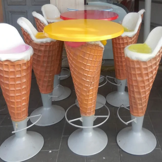 Fiberglass Statues Ice Cream Cone chairs and table custom fiberglass decoration  for garden park ice cream parlor shop