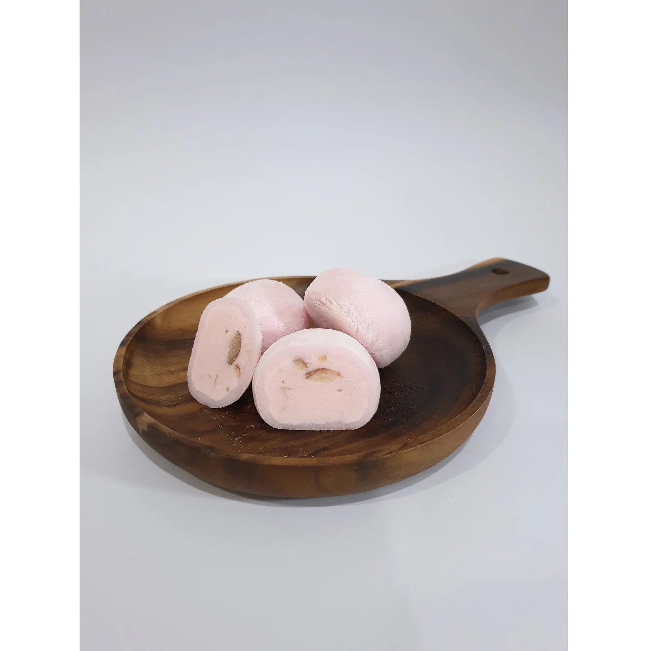 Delicious NUT Soft Fruity Milk Rice Dough Beverage OEM/ODM Mochi Ice Cream Sala Cider Red Bean Flavor