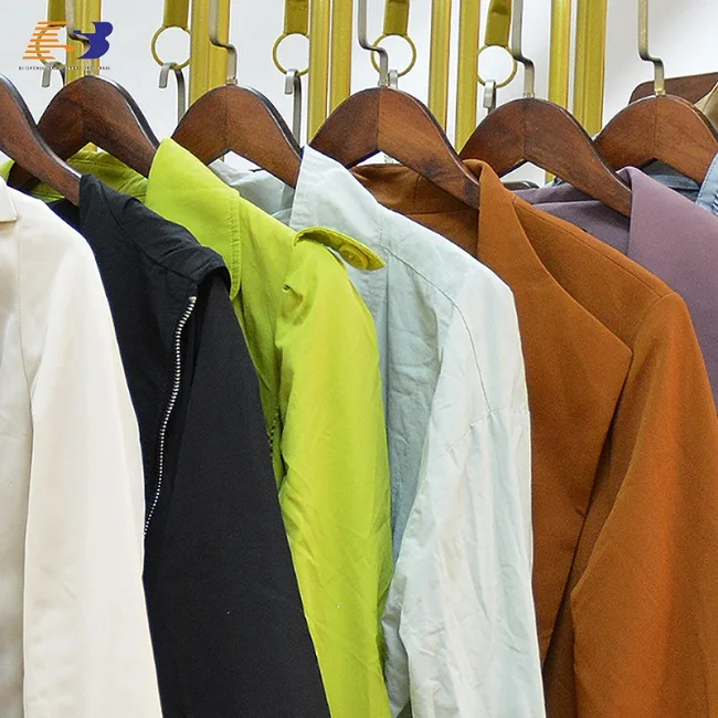  Б/у зимняя одежда подержанной одежды