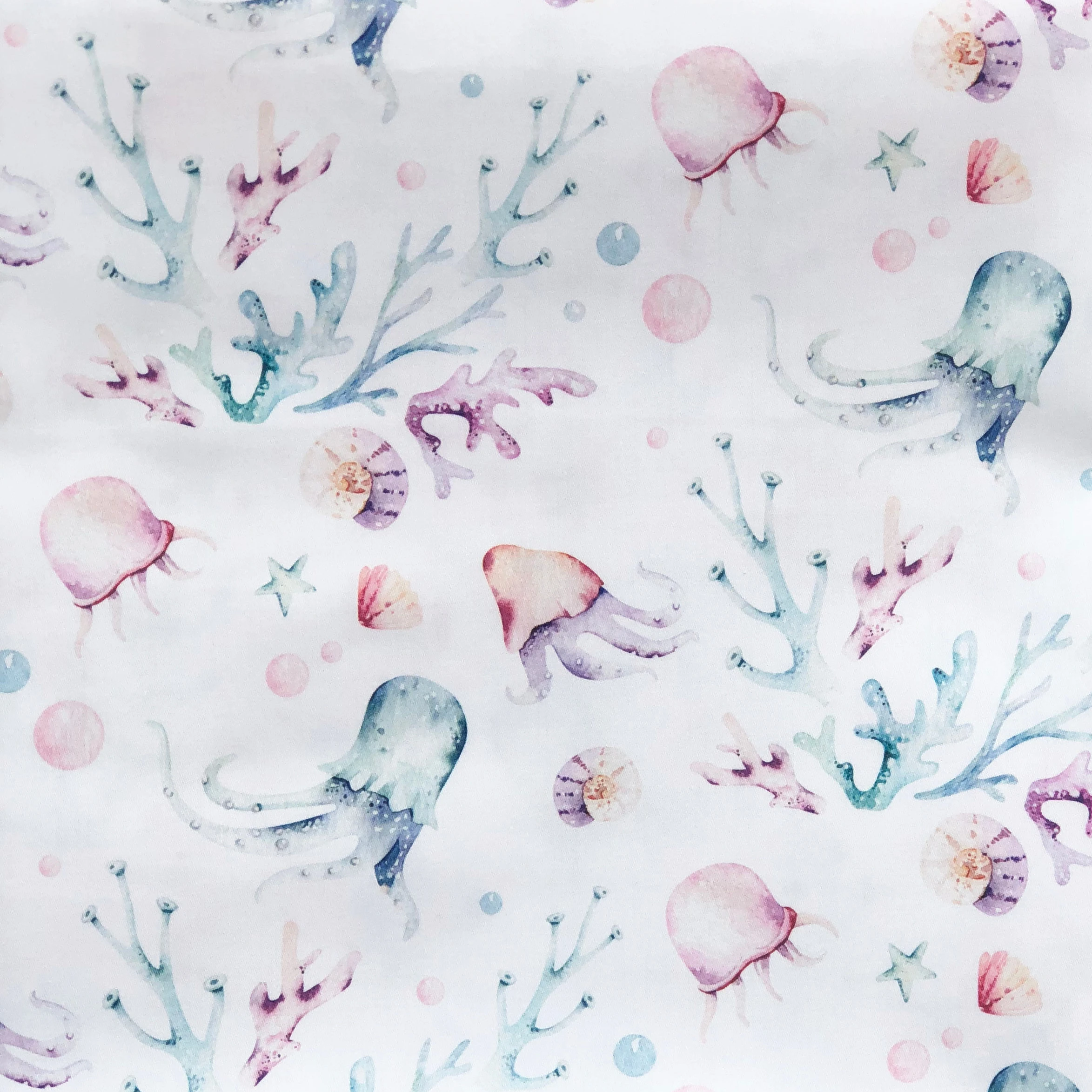 Premium Quality Durable, Smooth and Durable Material Density 140g / sq.m Satin Cotton 100% Printing Service