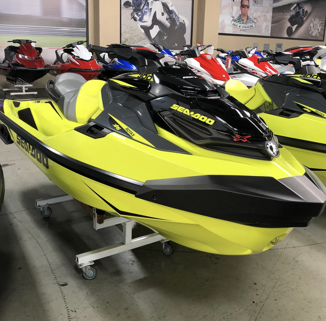 Оптовая продажа 300 лошадиных сил 1500cc мощность двигателя водные мотоциклы/JET SKI ультра 310LX