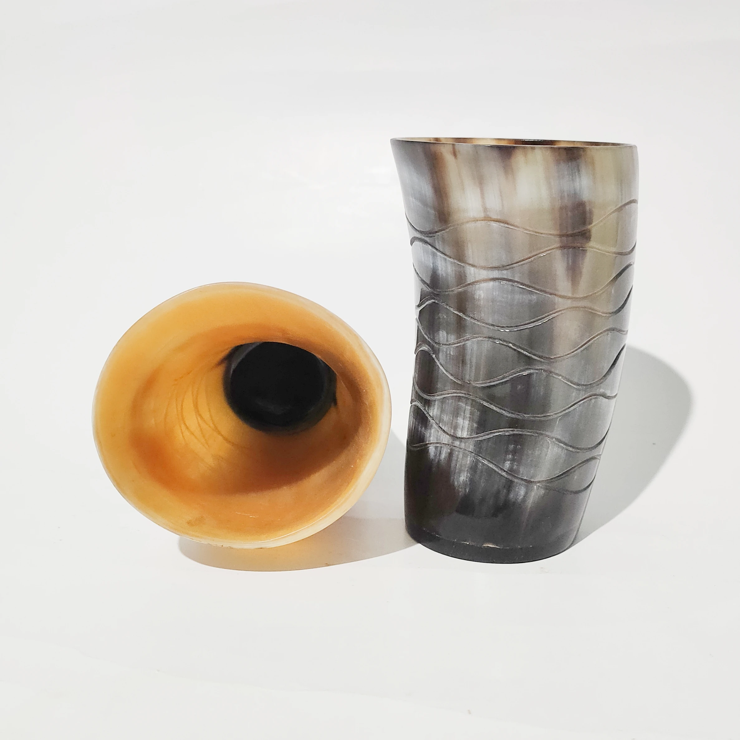 Рог ручной работы аутентичное стекло с гравировкой Высококачественная отделка и герметичность от индийского ремесленного коттеджа