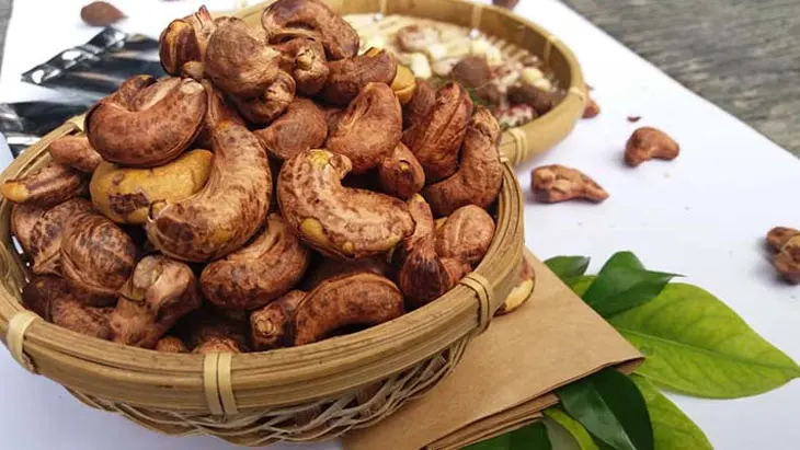 Made in Vietnam Raw Cashew Nuts In Shell Cashew Dryfruits