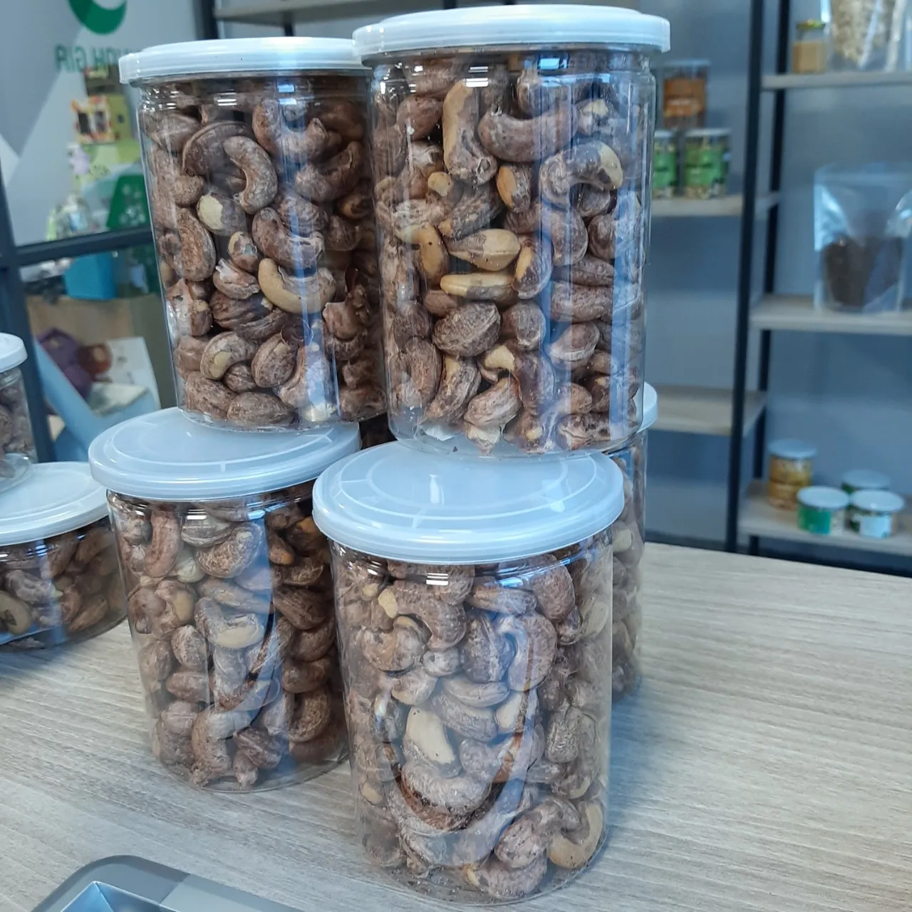 HIGHEST GRADE Roasted Salted Cashew Nuts WW240 - WITH SKIN - from Vietnam - HUYNH GIA AGRI JSC
