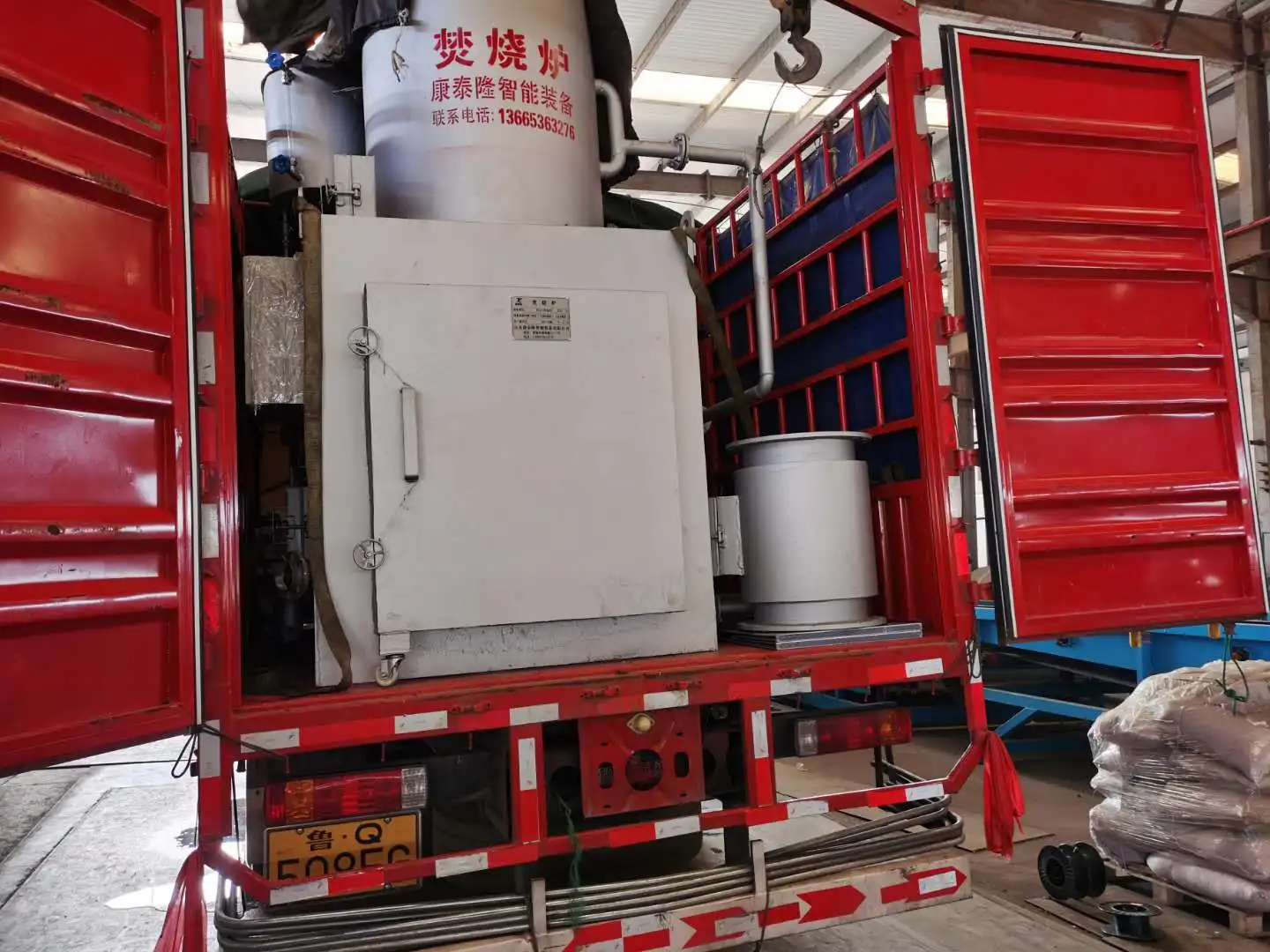 KTL100 Kg Small Electric Hospital Medical Waste Incinerator with CE Certificate
