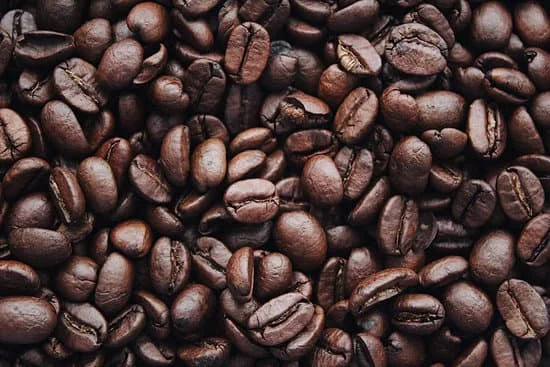  Сертификация HACCP жареные кофейные зерна Arabica с золотым мандалином и бразильским