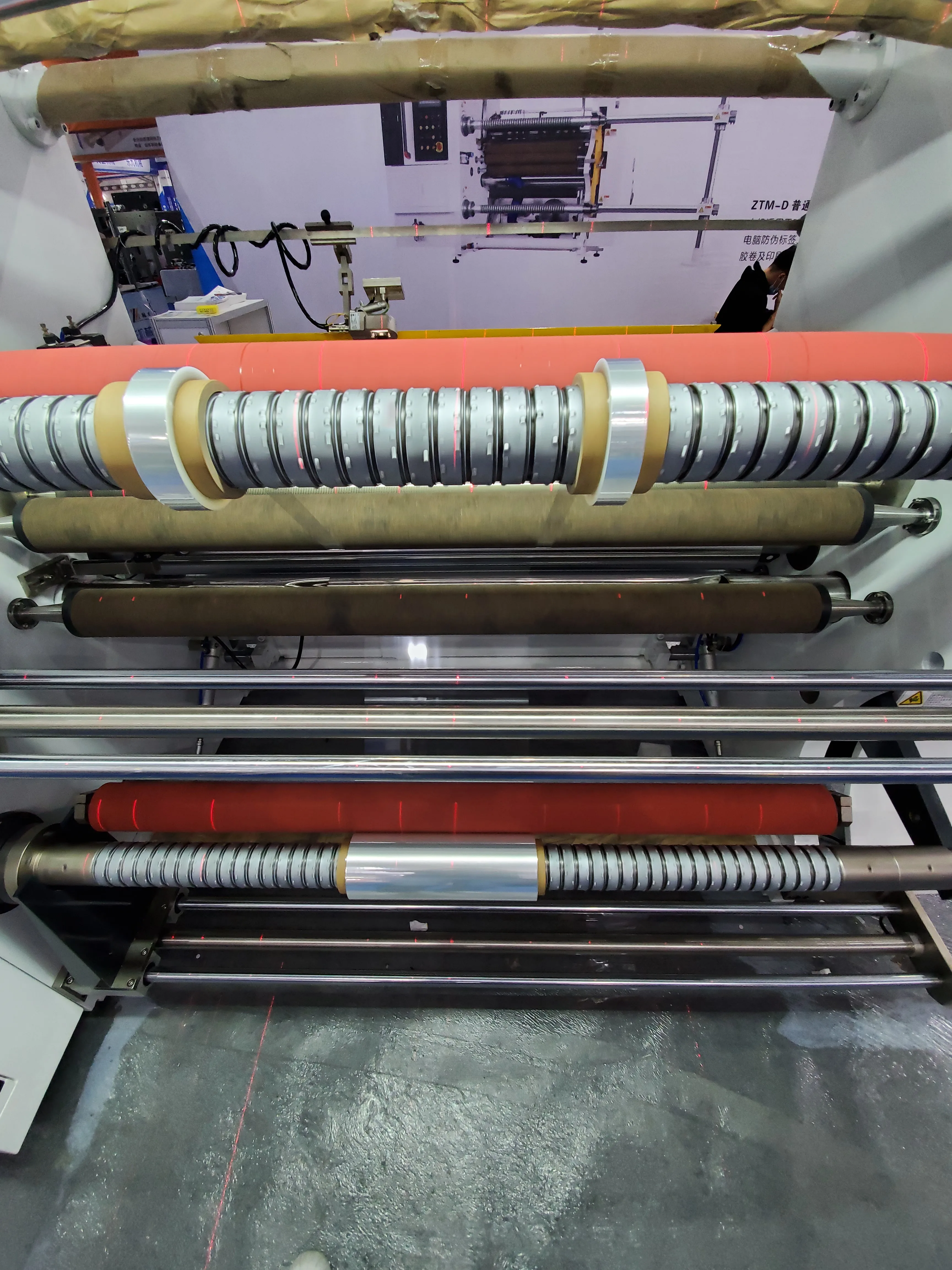 High Speed Slitting Rewinding Machine Slitting Rewinder 400m/min Production Capacity Shaftless Auto Loader