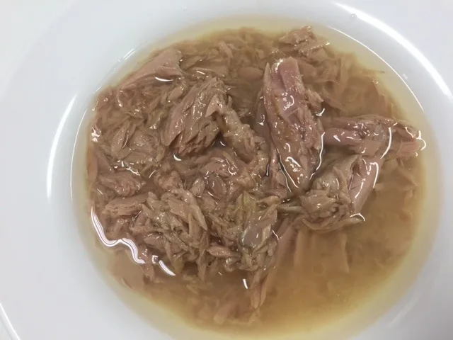 Hot Selling Wholesale Thai Product - Canned Skipjack Tuna Flakes 180g. Fresh Fish From Thailand Manufacturer