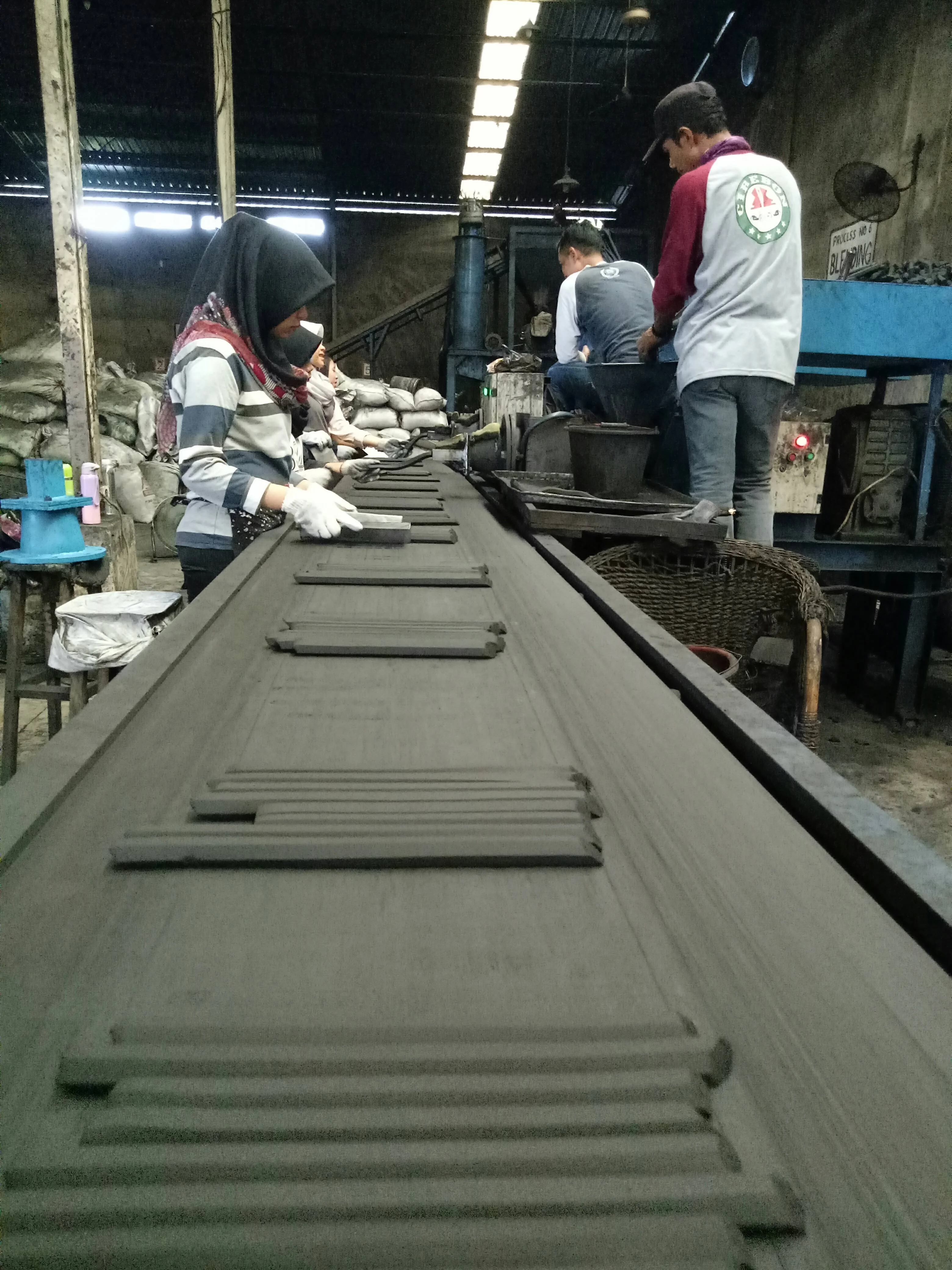 
Premium Quality Indonesia Hexagon Charcoal Briquette For Hookah/ Shisha 