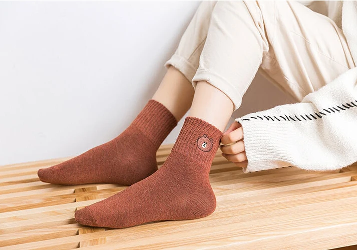  Пользовательский дизайн вышитый логотип вязаные теплые носки/мужские носки с пользовательским логотипом