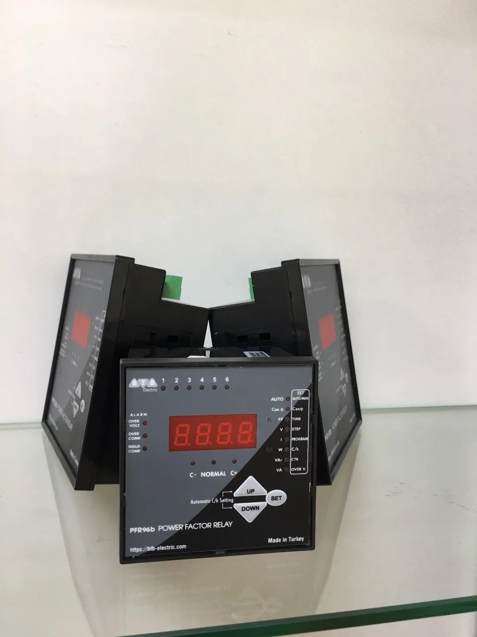 Коррекции коэффициента мощности конденсатора 12 шагов напряжение 380-415VAC новый дизайн 2021 Сделано в Турции