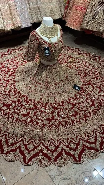 Custom Bridal Designer Maroon Velvet Lehenga Choli Embroidered Wedding Lahenga Choli for Women Wholesale 2023 Indian clothes