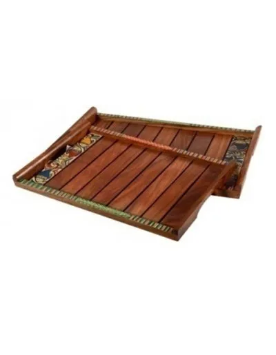 Деревянный сервировочный поднос