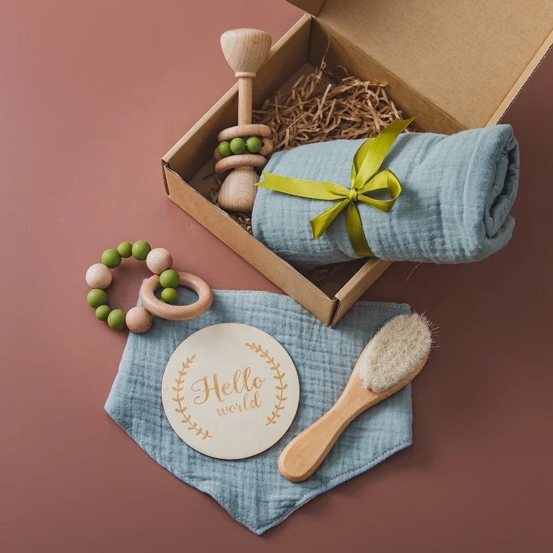 Hot wholesale baby bath set toy Newborn wooden baby crochet deer teether gender reveal paper box gift set