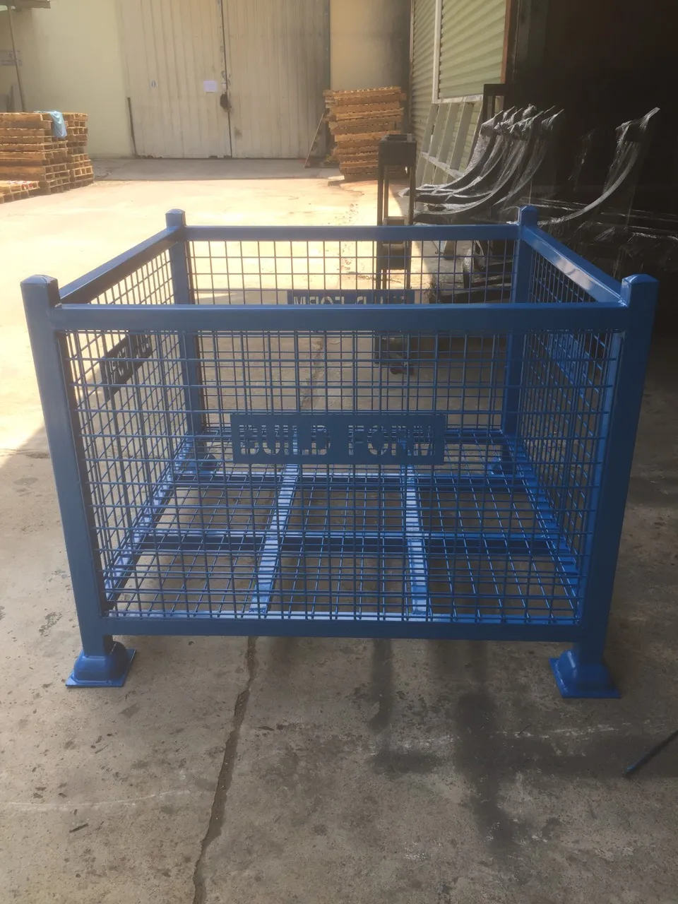 Factory Price Firm Construction Stackable Scaffolding Basket Cage Cargo & Storage Equipment