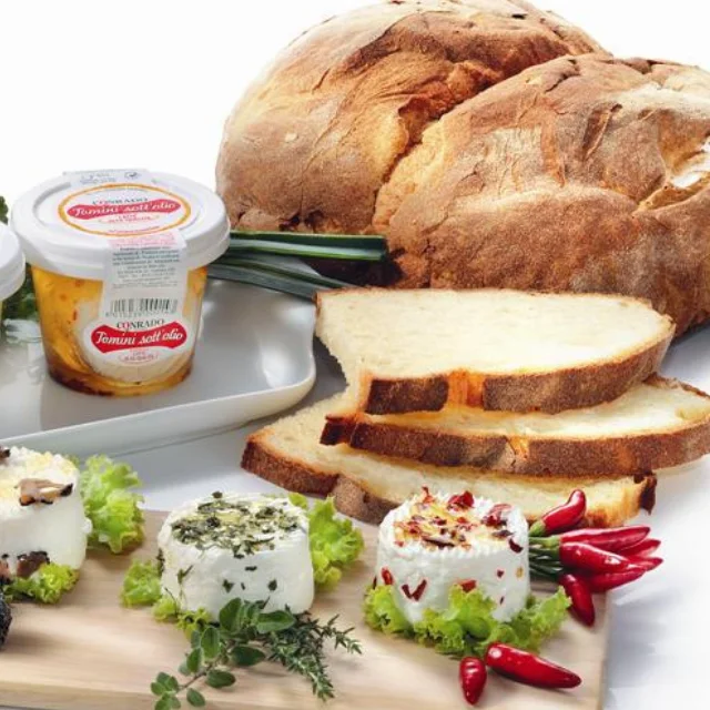 Casa radicci italian quality production chilled fresh tomini in oil with chilly 150 gr soft and slighty acid tomini cheese