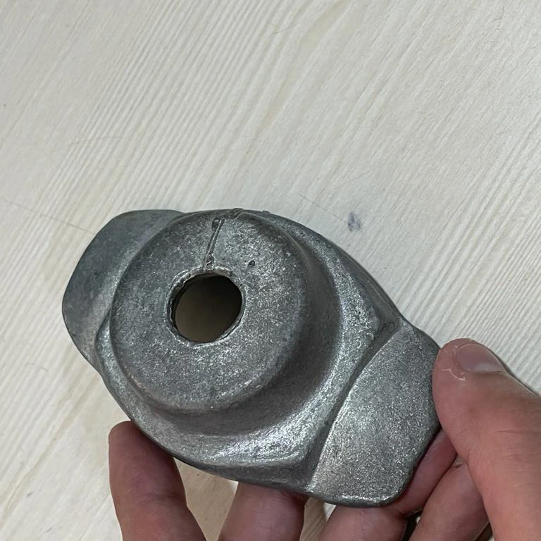 
 Cup Lock Swivel Ledger Blade  