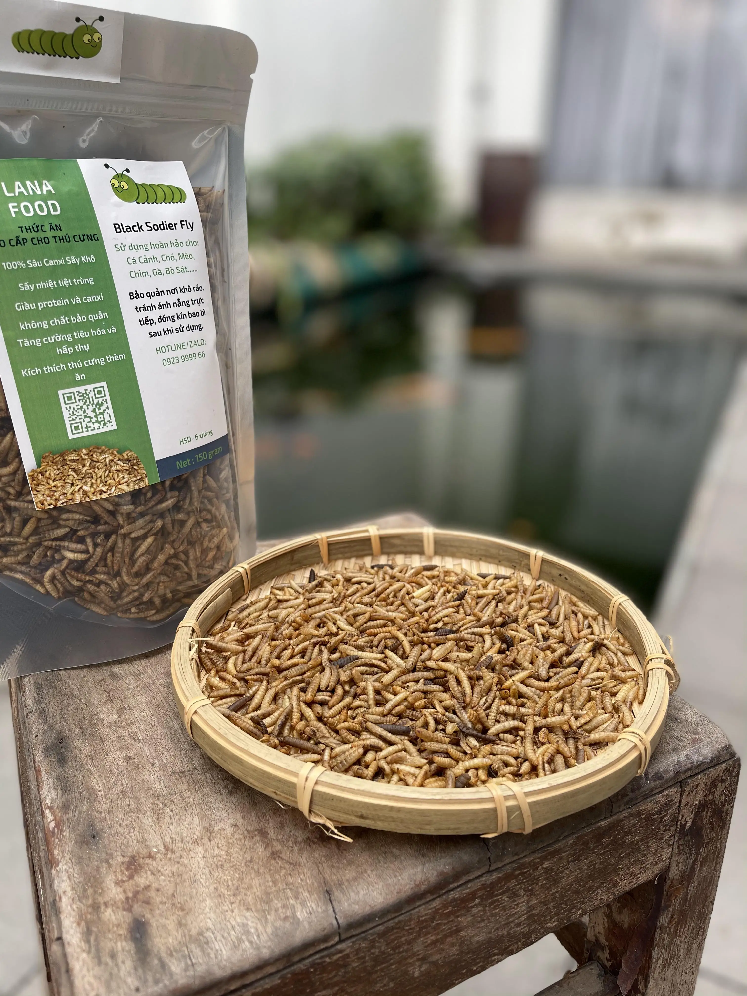 BBQ Natural Flavor Vietnam Home Pet Products Food Dried black soldier fly With 1kg Bag Packaging for animals